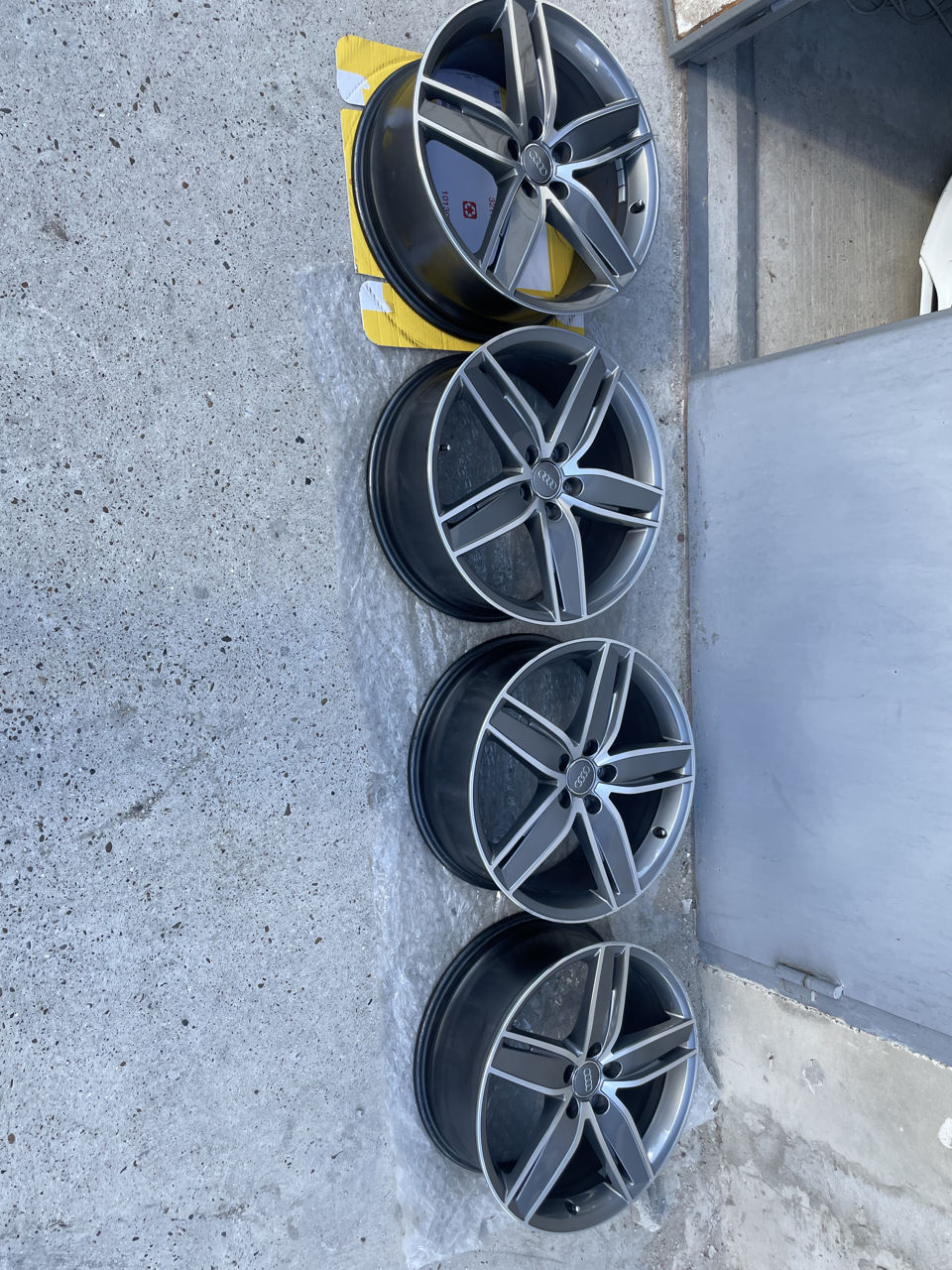 Audi r19