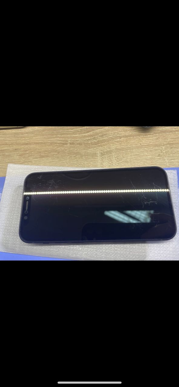 Cumpar iphone 12 / 12 pro / 12 pro max / 13 / 14/15 noi si folosite foto 7