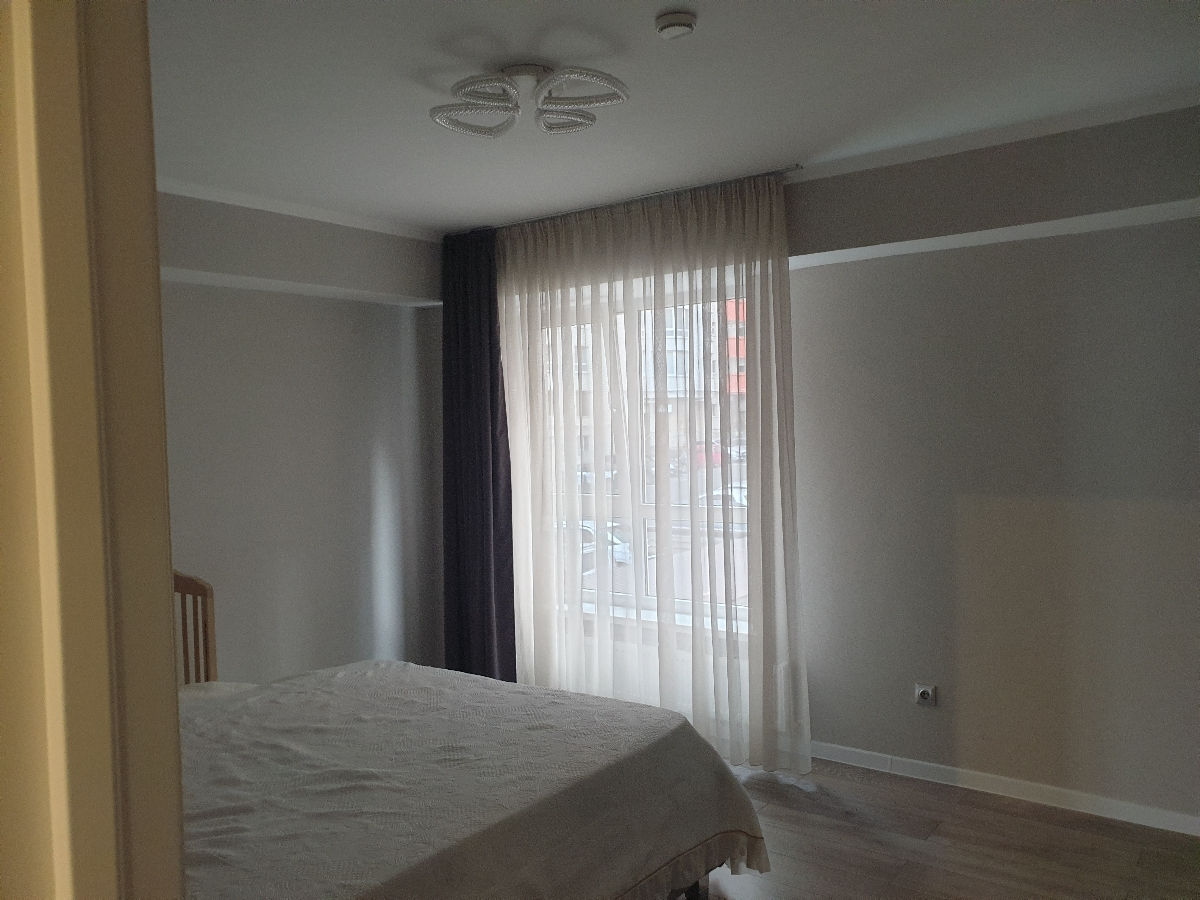 Apartament cu 2 camere, 85 m², Centru, Chișinău foto 3