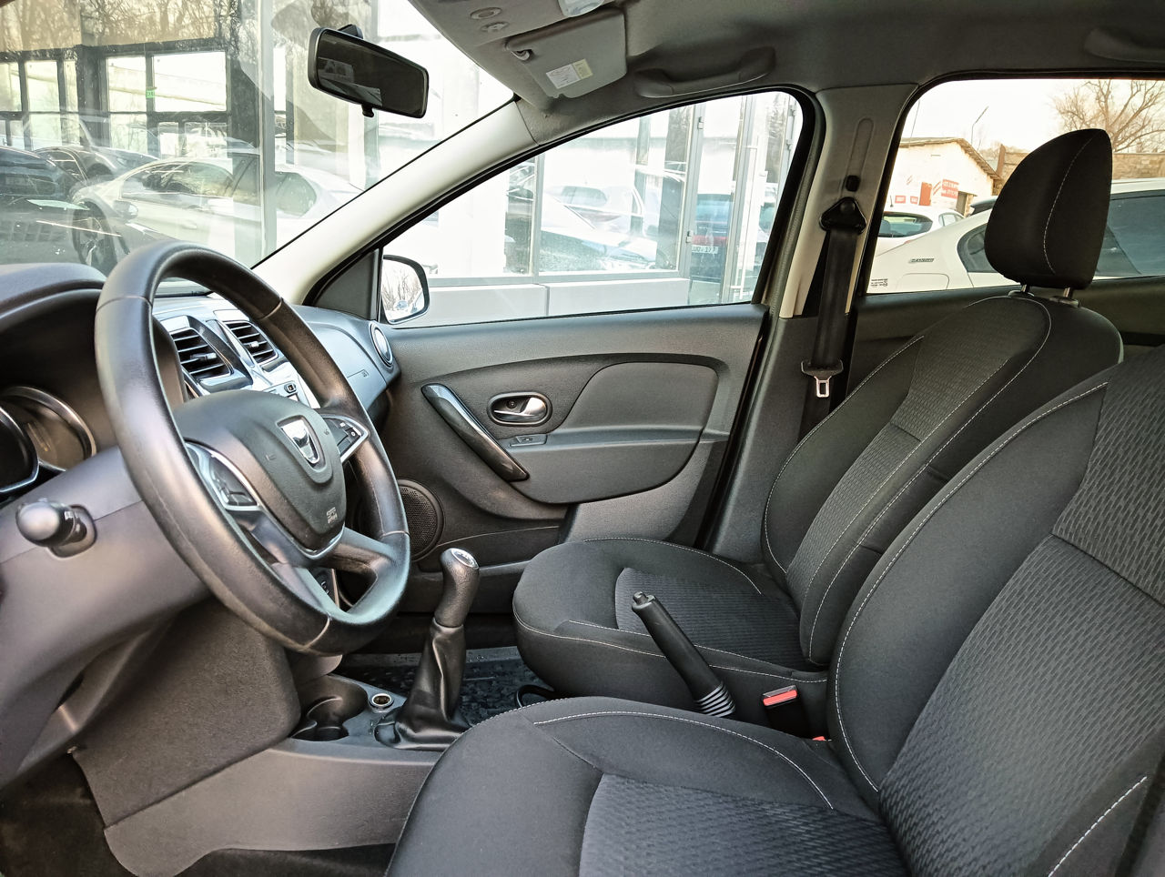 Dacia Logan foto 7