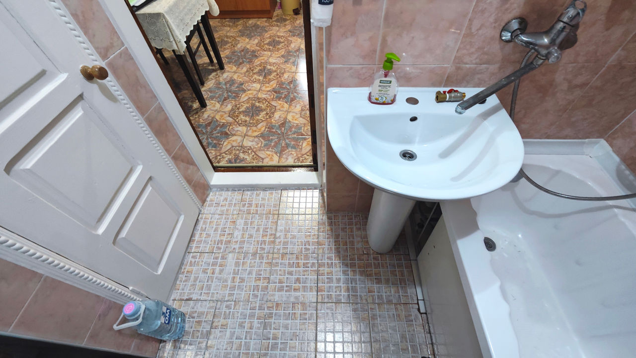 🏡 Одноэтажный дом (100м2, 7 сот.) в центре Бельц! 🔥 фото 18