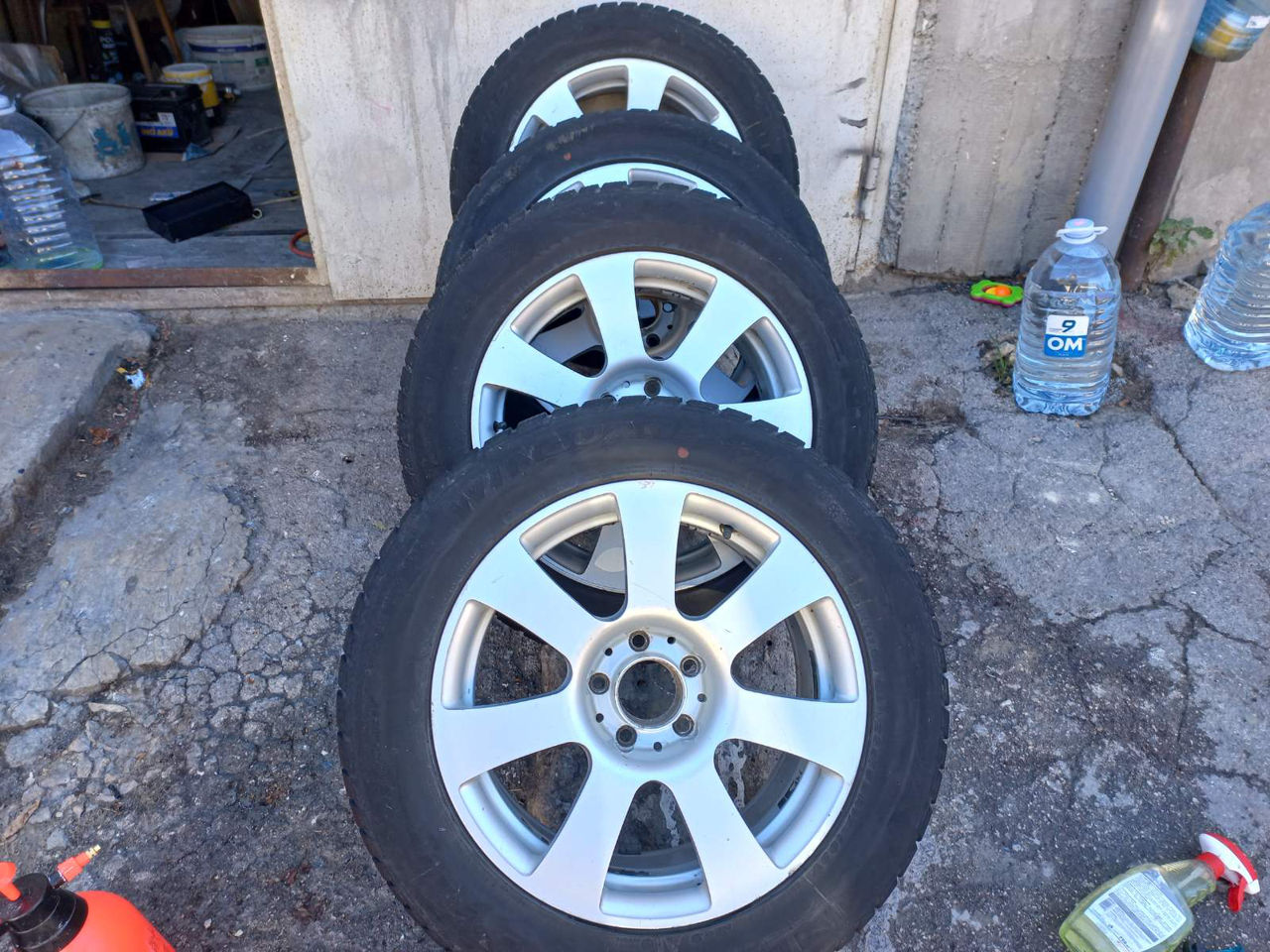 Urgent 4 roti de iarna r17 235/55 discuri 5x112 ..mercedes s 221...299 euro foto 1