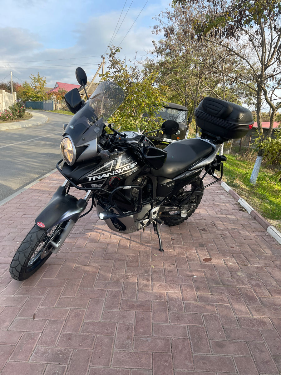 Honda Transalp 700 фото 0
