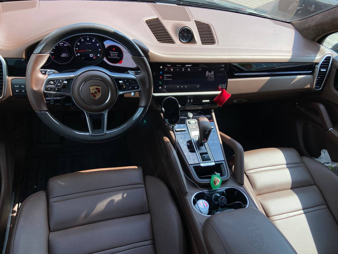 Porsche Cayenne foto 8