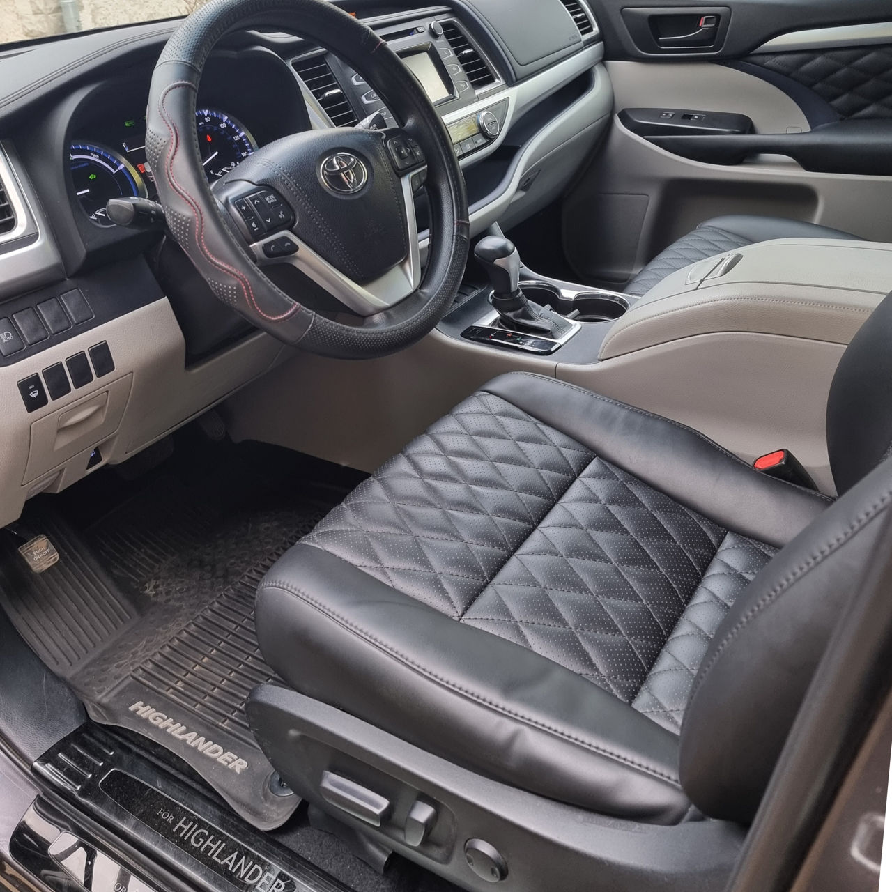 Toyota Highlander foto 2