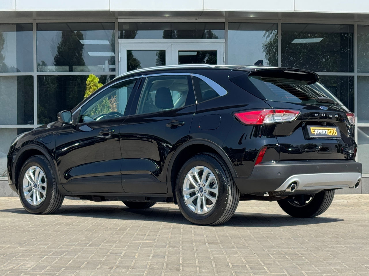 Ford Kuga — фото 4