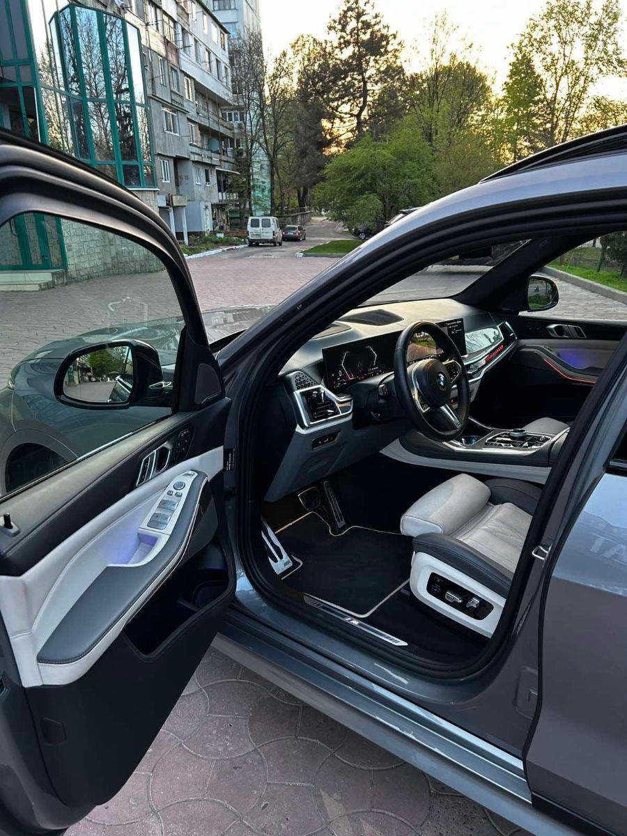 BMW X7 foto 4