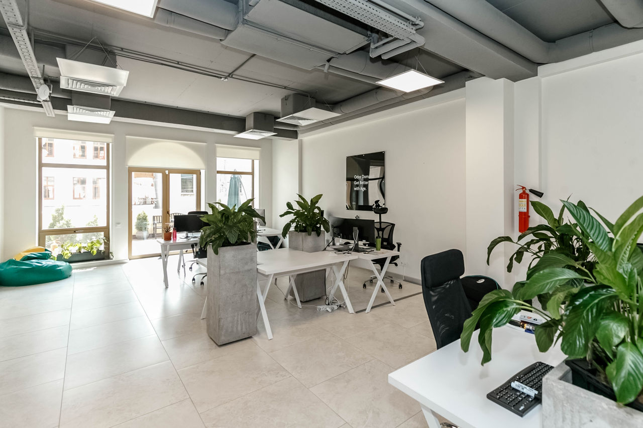 Arenda  spatii oficii comercial 484 m2 h podurilor 3,75m chisinau centru фото 2