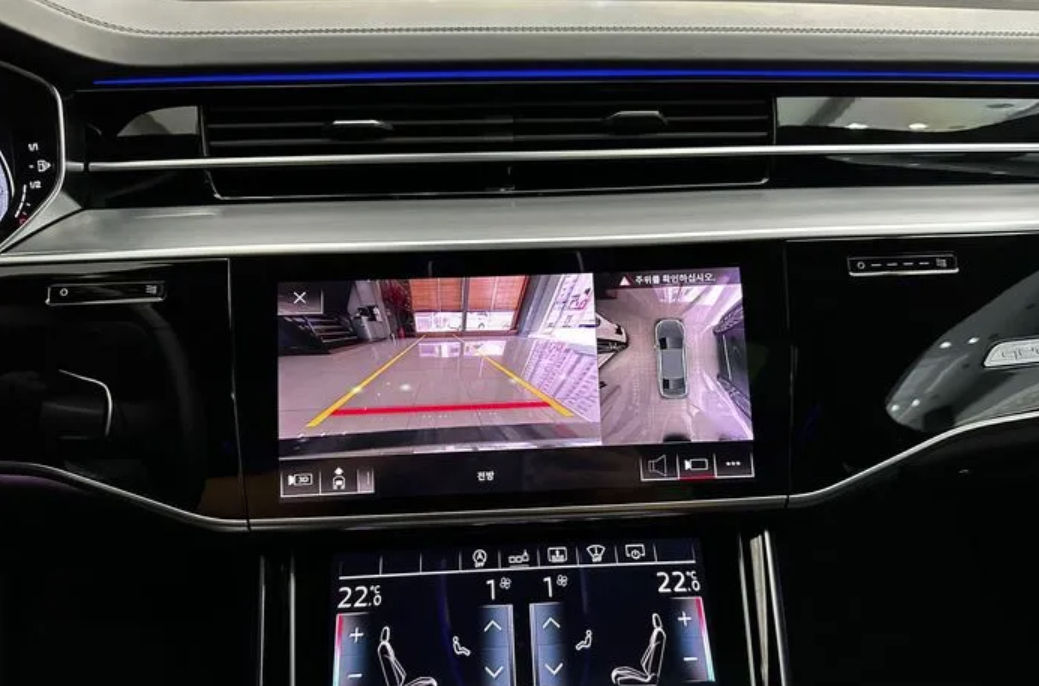 Audi A8 foto 9