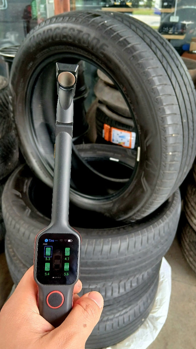 Anvelope Bridgestone 235/55 R19 foto 1