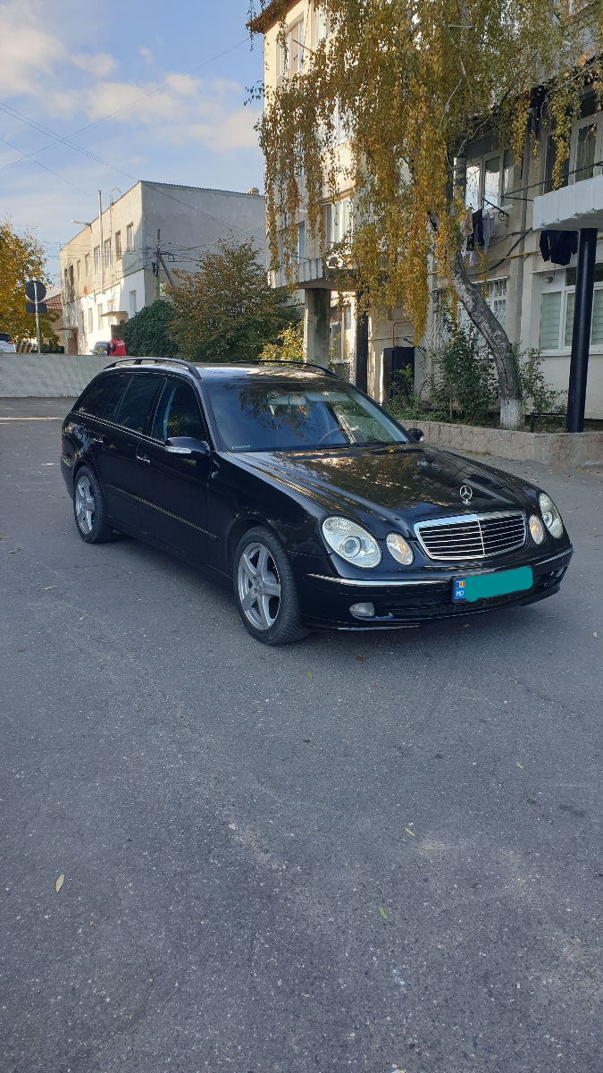 Mercedes E-Class foto 2