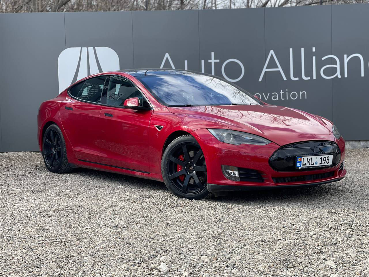 Tesla Model S foto 2