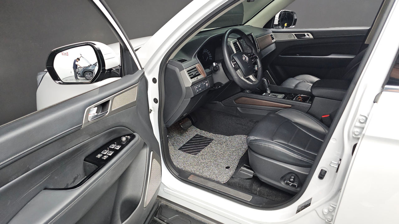 Ssangyong Rexton foto 5