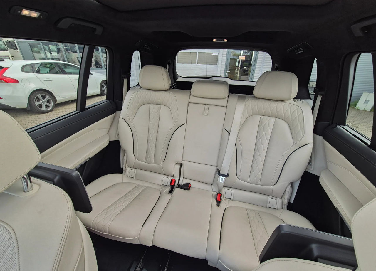 BMW X7 foto 11