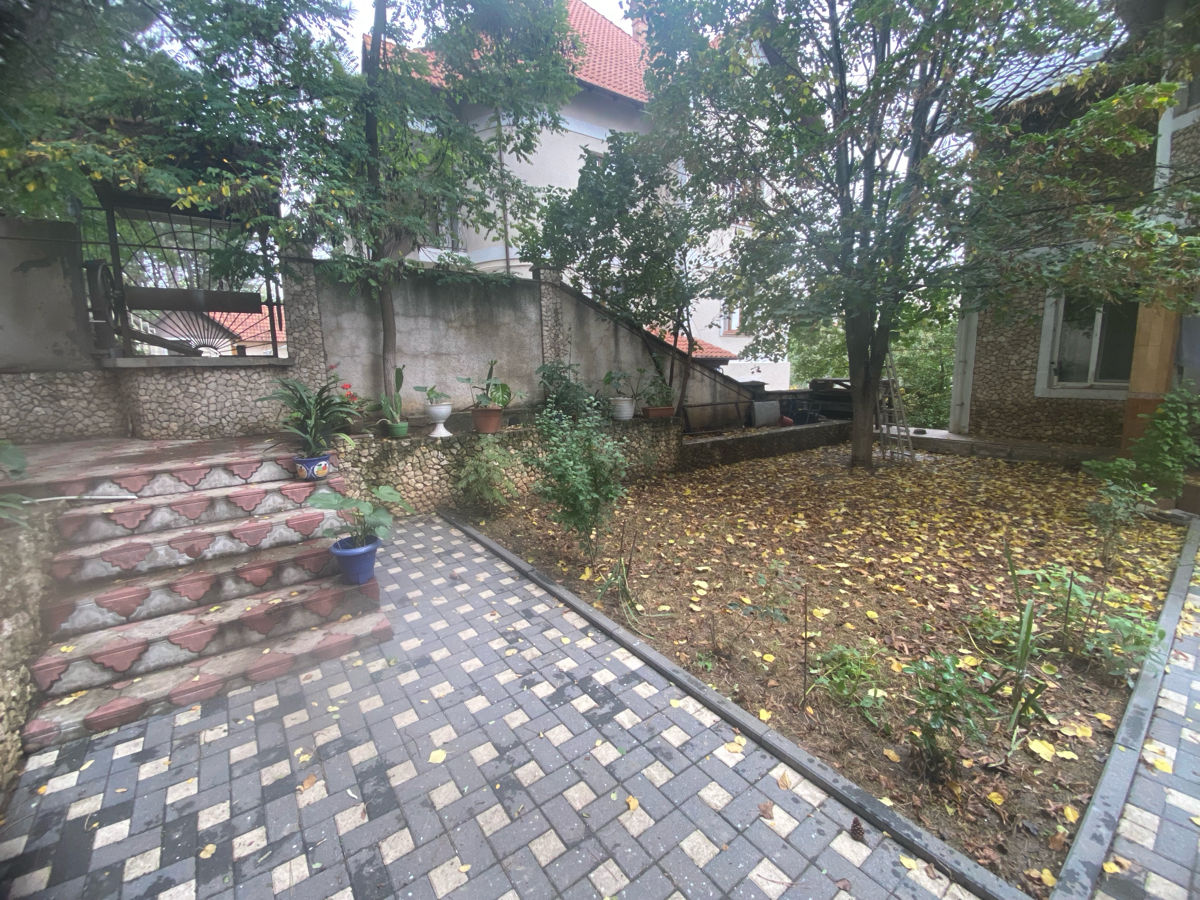 Casă într-o zonă de elită foto 7