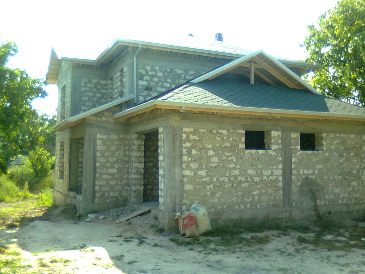 Construim acoperisuri moderne  pe placul tau foto 3