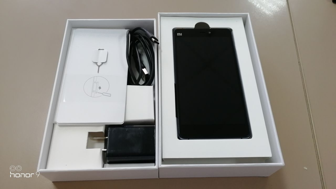 Xiaomi Mi 4s в отличном состоянии