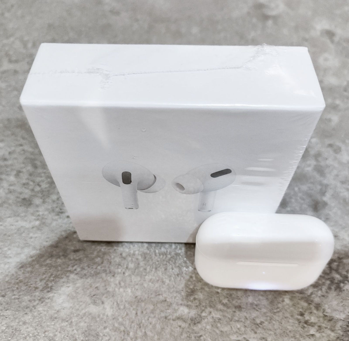 Vând Airpods Pro foto 4