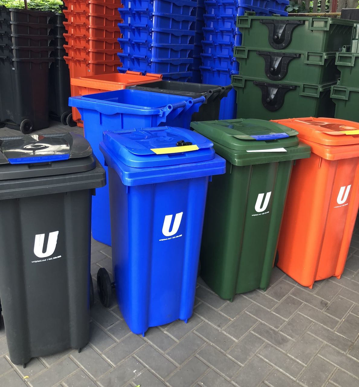 Containere pentru gunoi / контейнеры для мусора foto 1