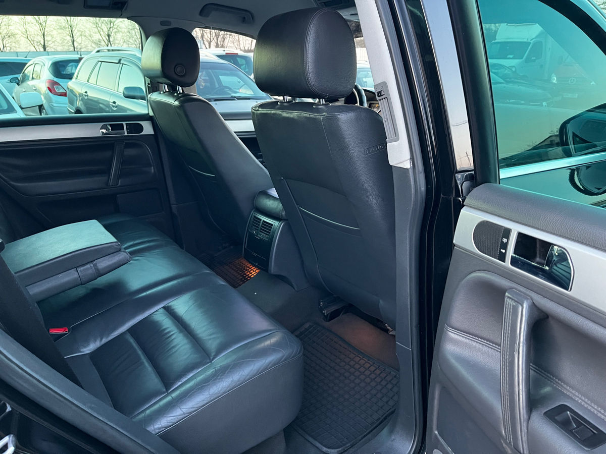 Volkswagen Touareg foto 10