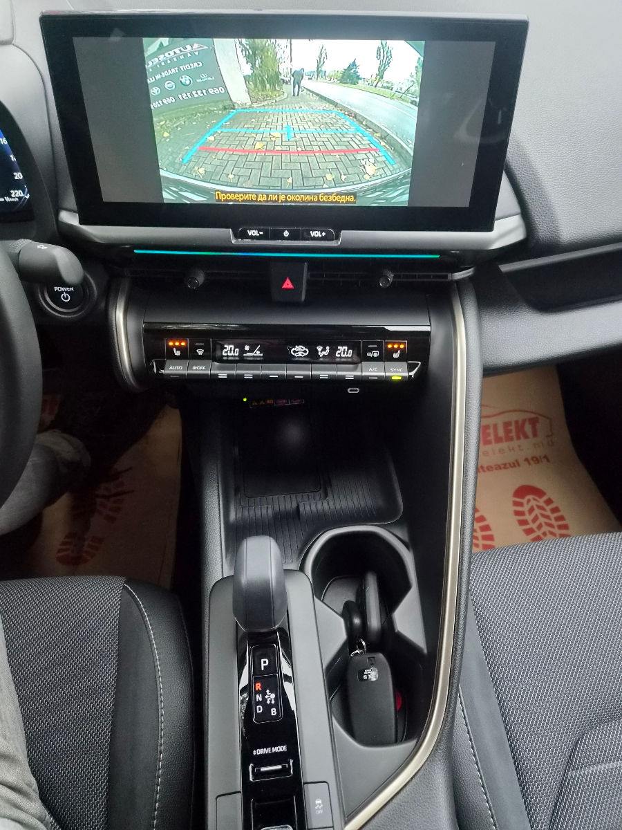Toyota C-HR 2024 photo 14