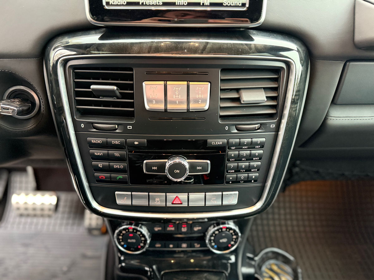 Mercedes G-Class foto 14