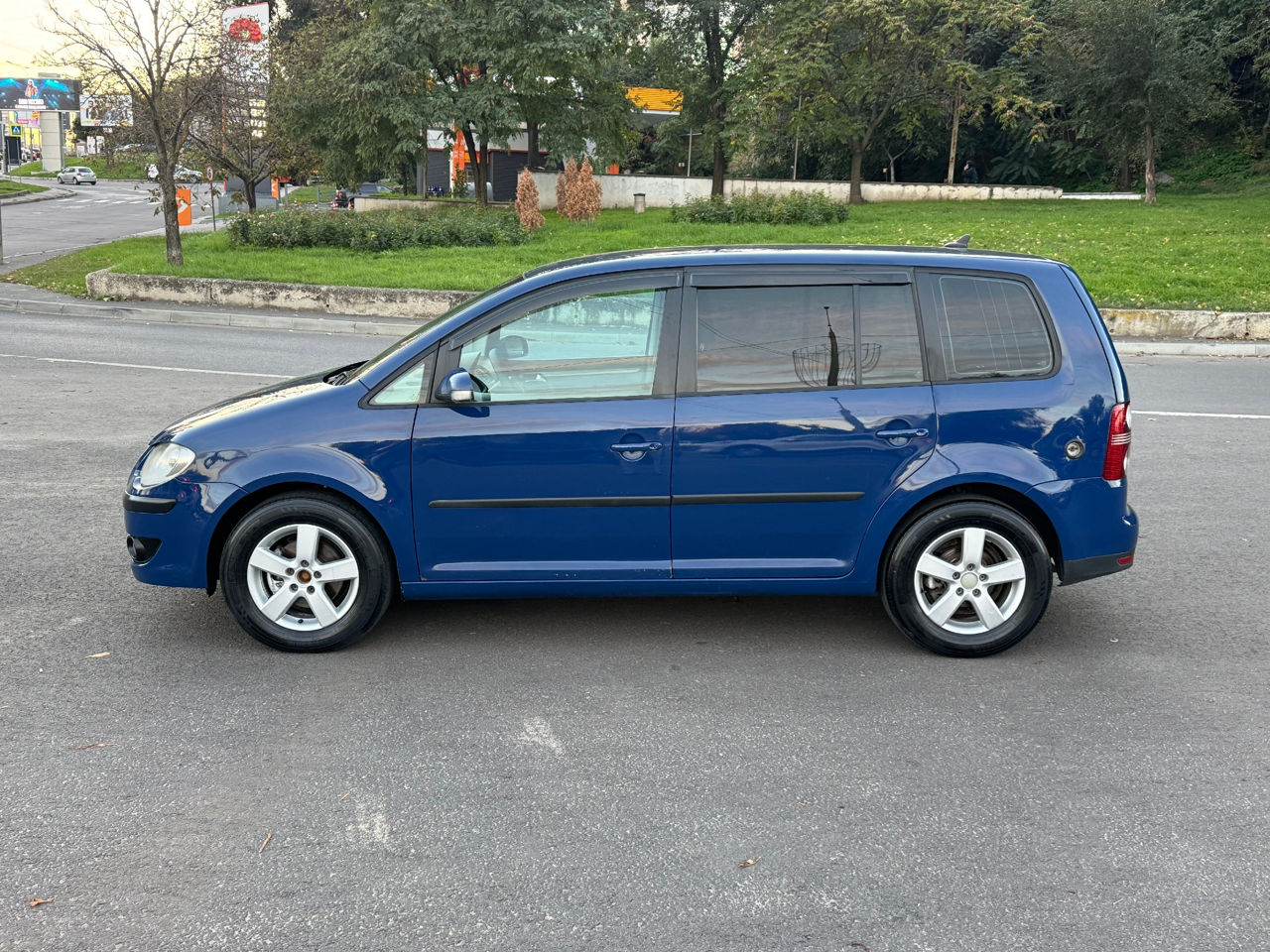 Volkswagen Touran фото 4