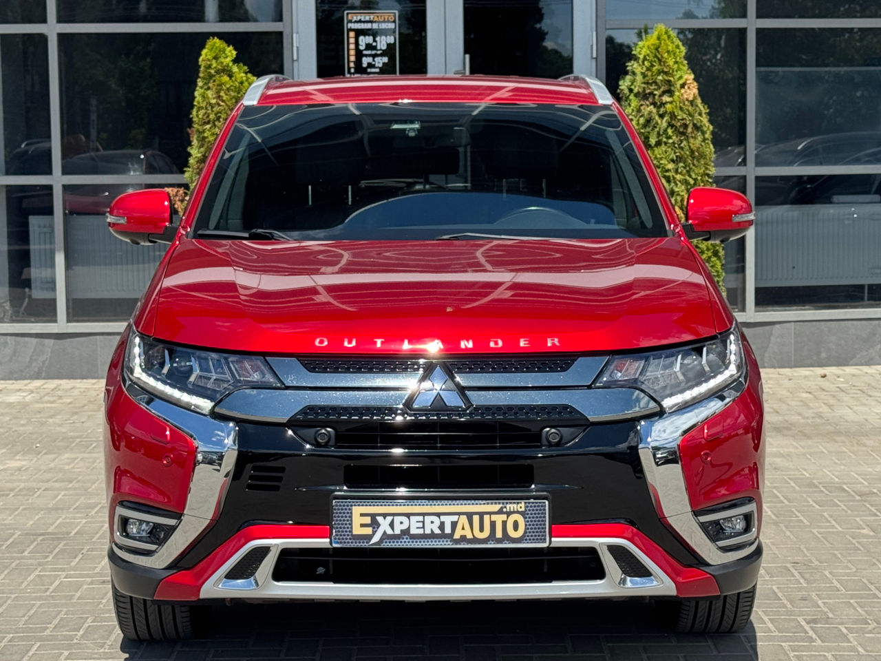 Mitsubishi Outlander — фото 2