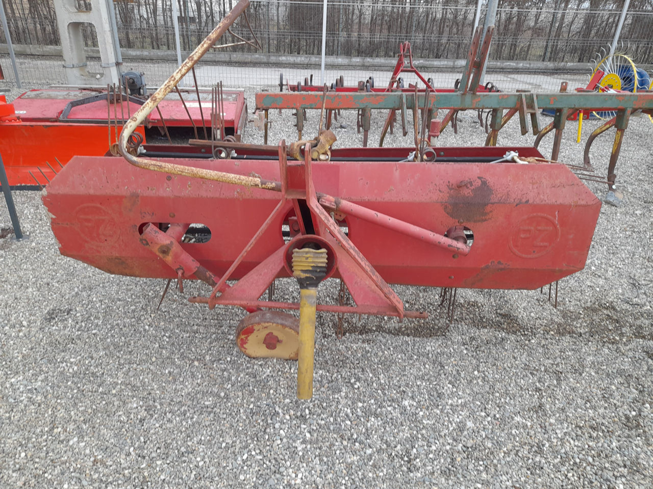 Grebla de adunat PZ 2000 - Latime 2 m (cardan inclus) фото 0