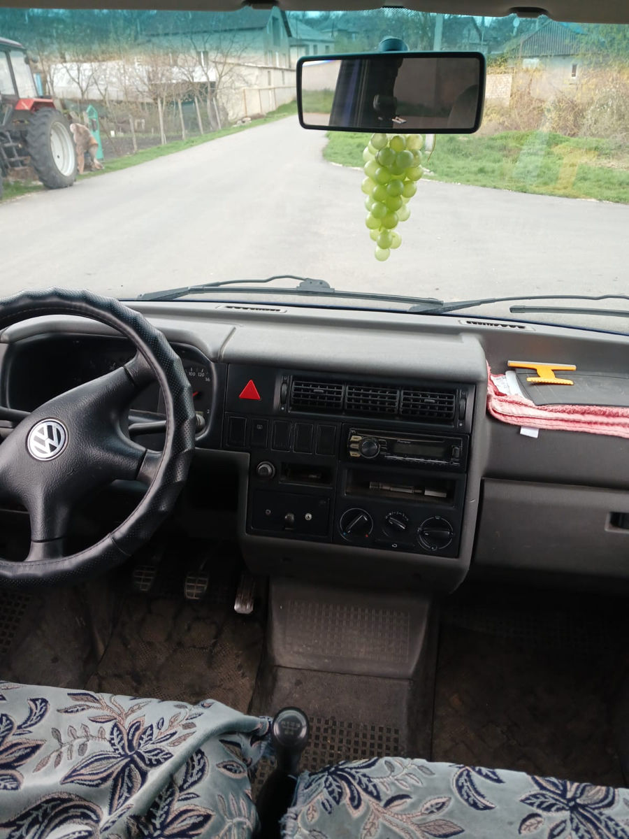 Volkswagen Transporter foto 3