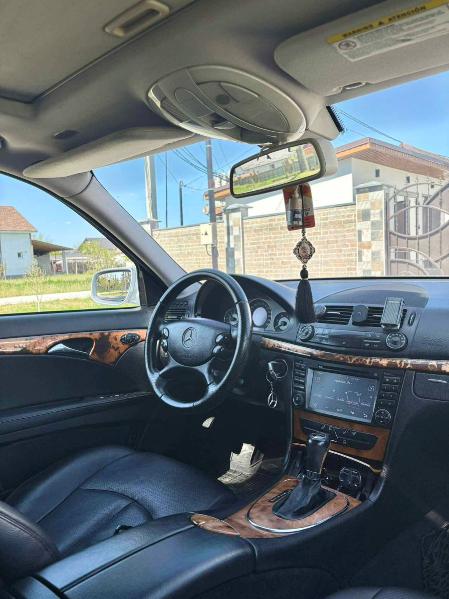 Mercedes E-Class foto 6