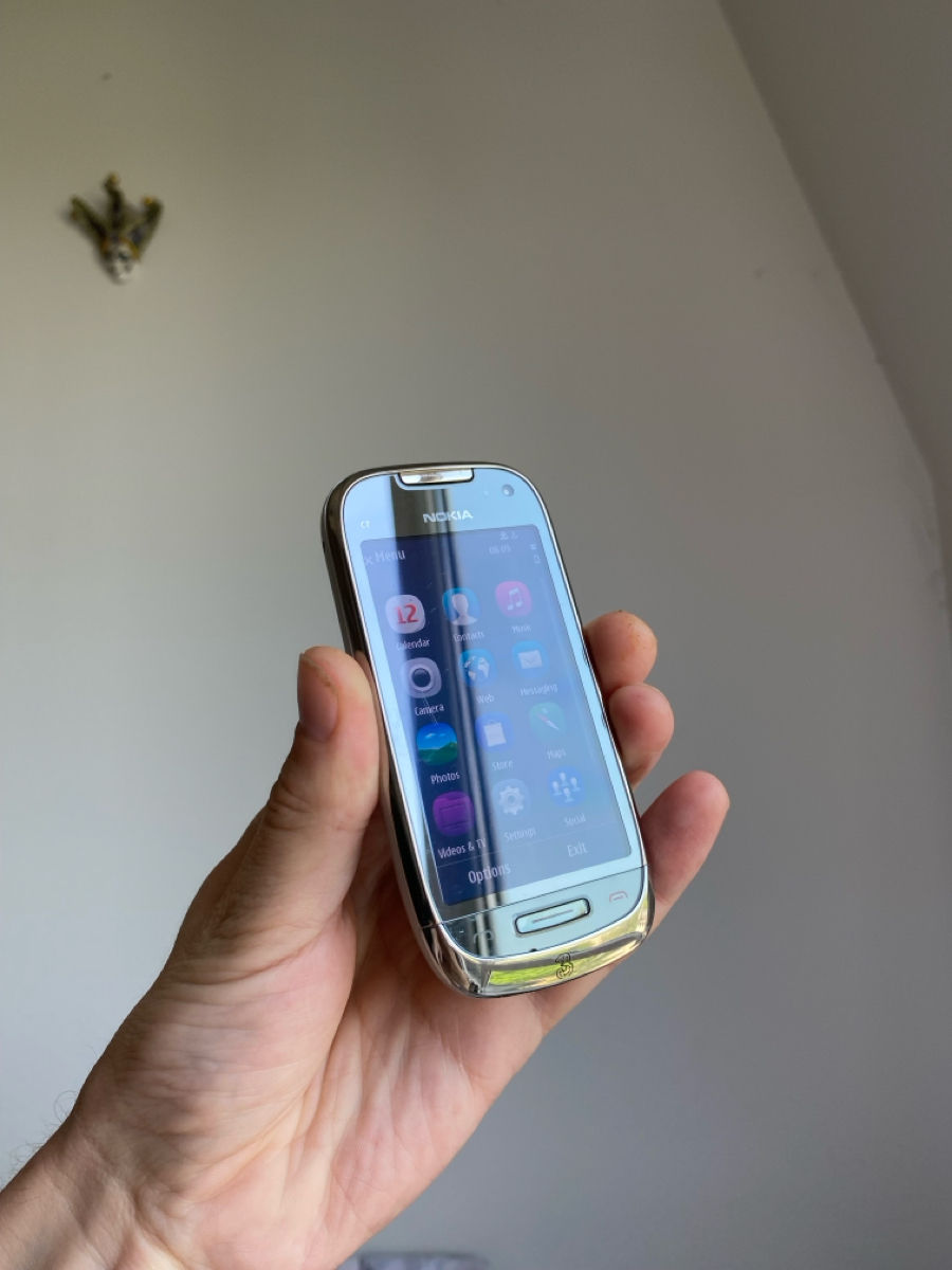 Nokia C7 foto 4