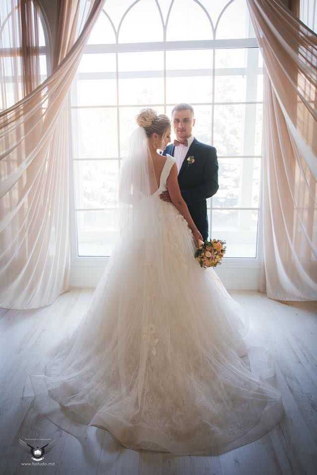 Rochie de mireasă marca Lorenzo Rossi . foto 1
