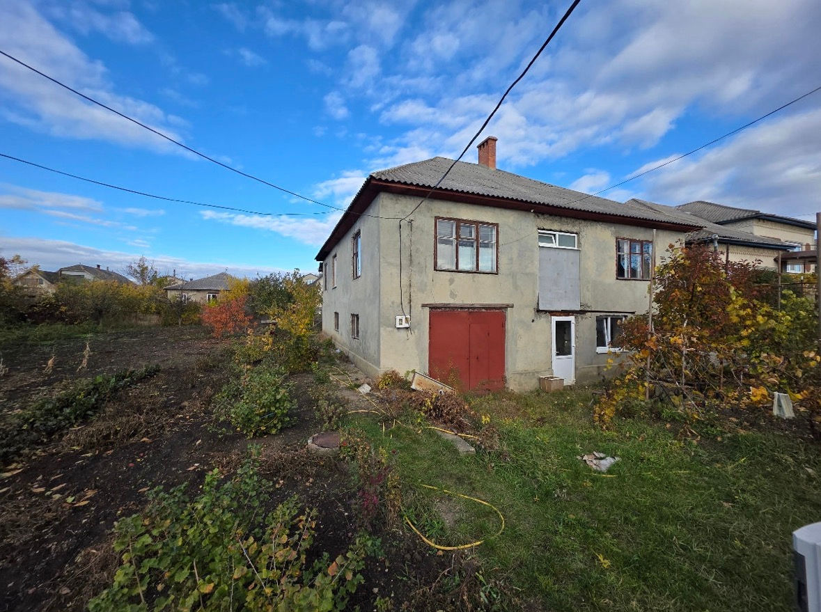 2-этажный дом площадью 150 m²