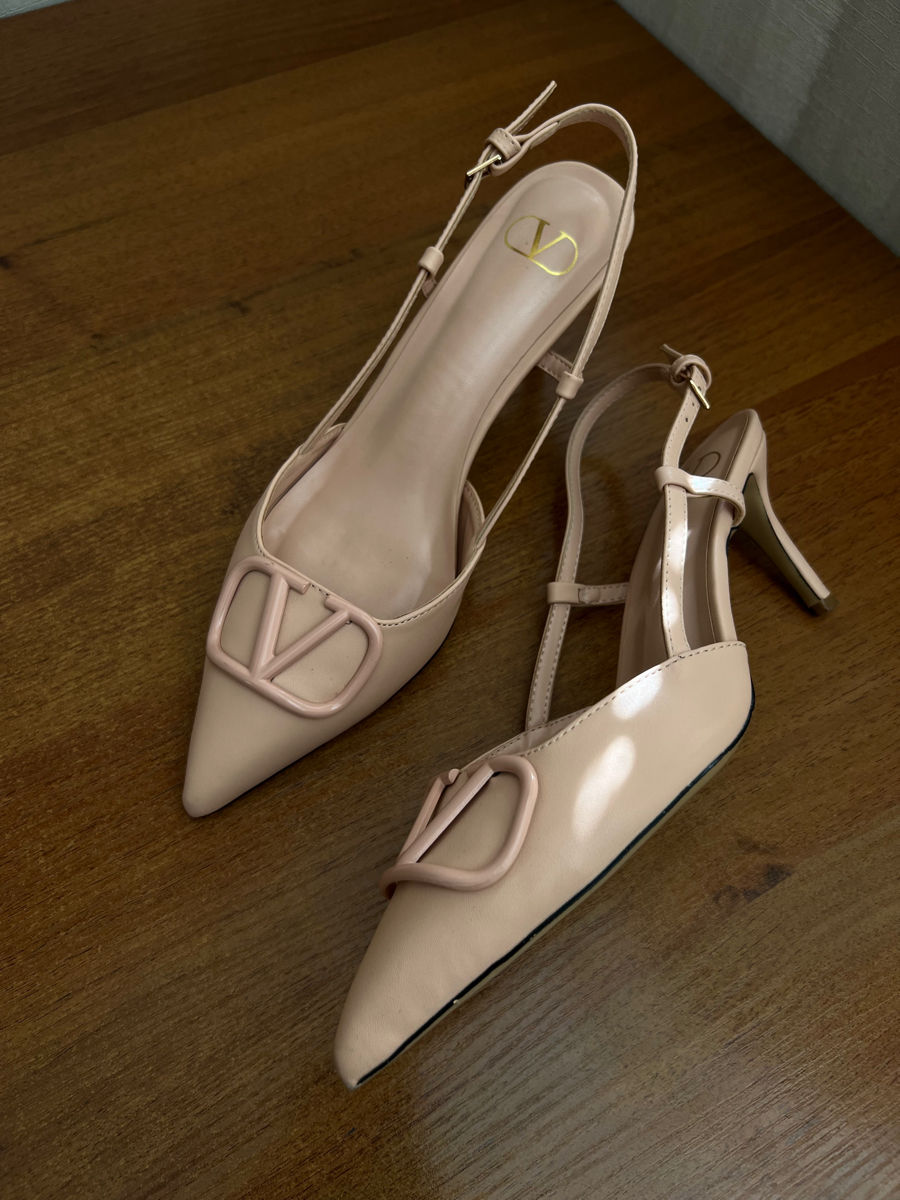 Pantofi Valentino ,mărimea 41 foto 1