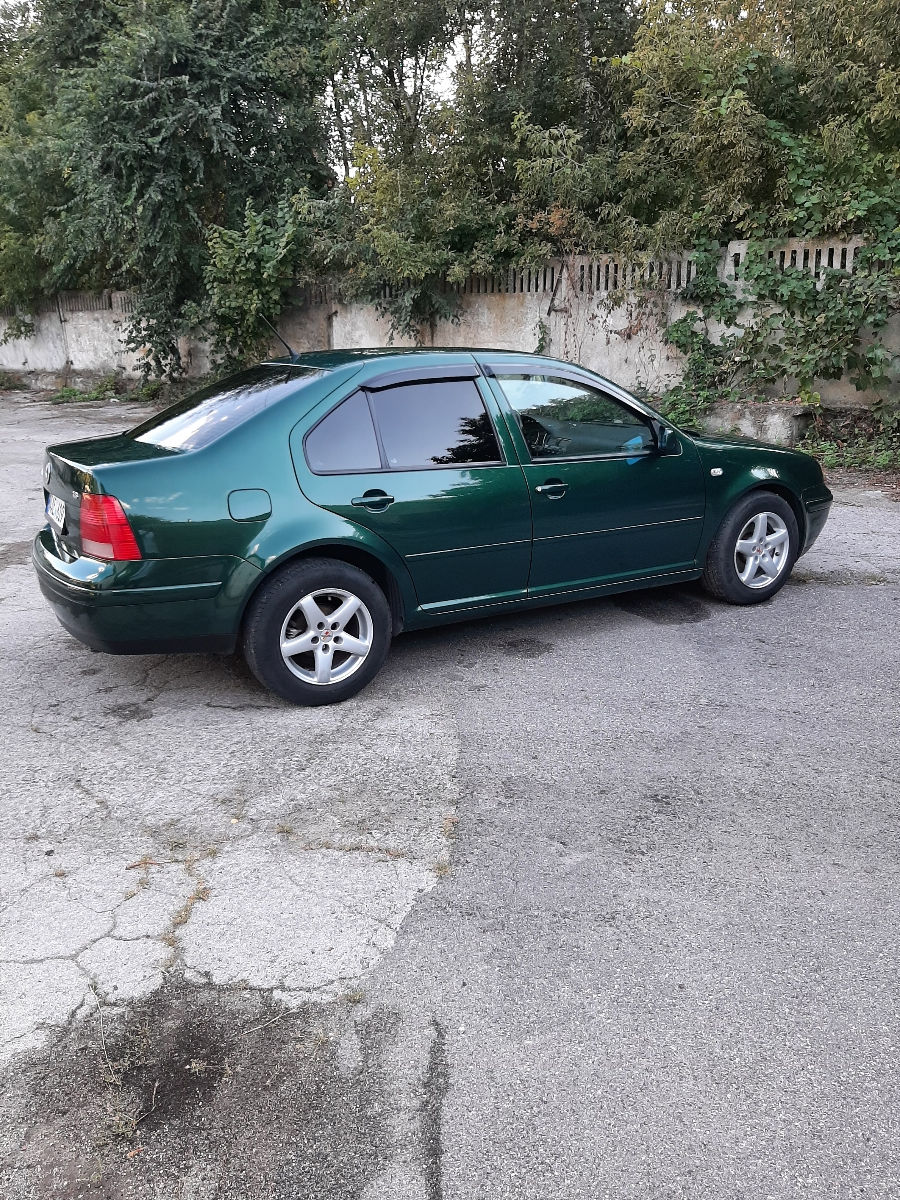 Volkswagen Bora foto 2