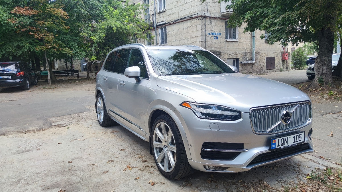 Volvo XC90 foto 0