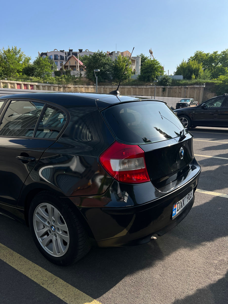 BMW 1 Series фото 3