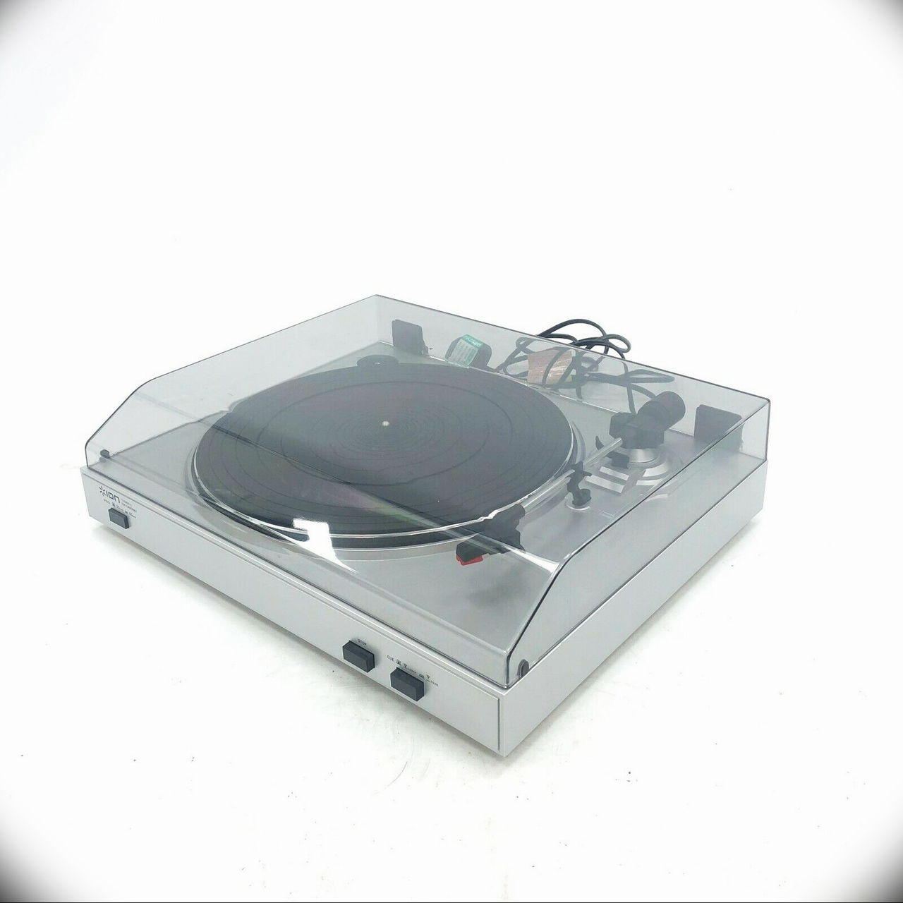 ION TTUSB05XL  USB Turntable - 2-х скоростной проигрыватель винила с USB выходом foto 4