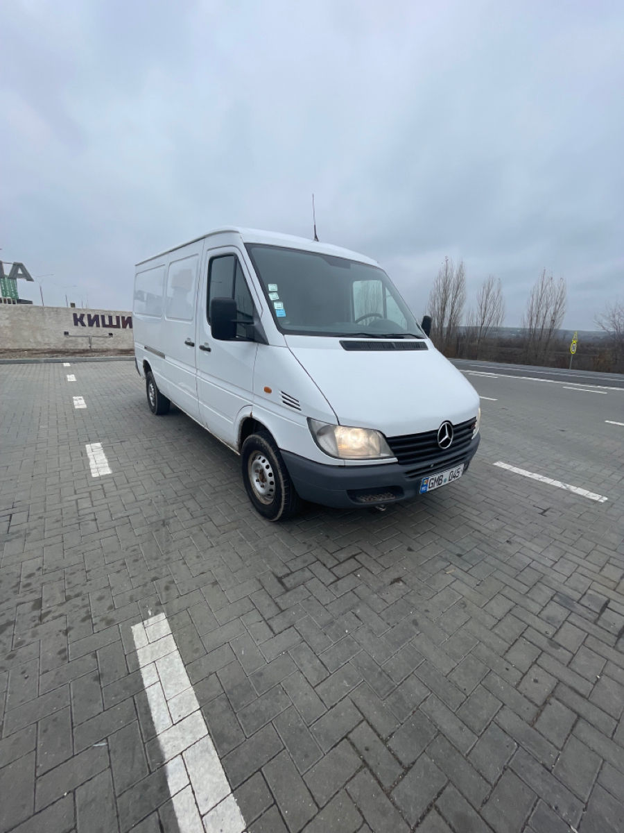 Mercedes Sprinter foto 1