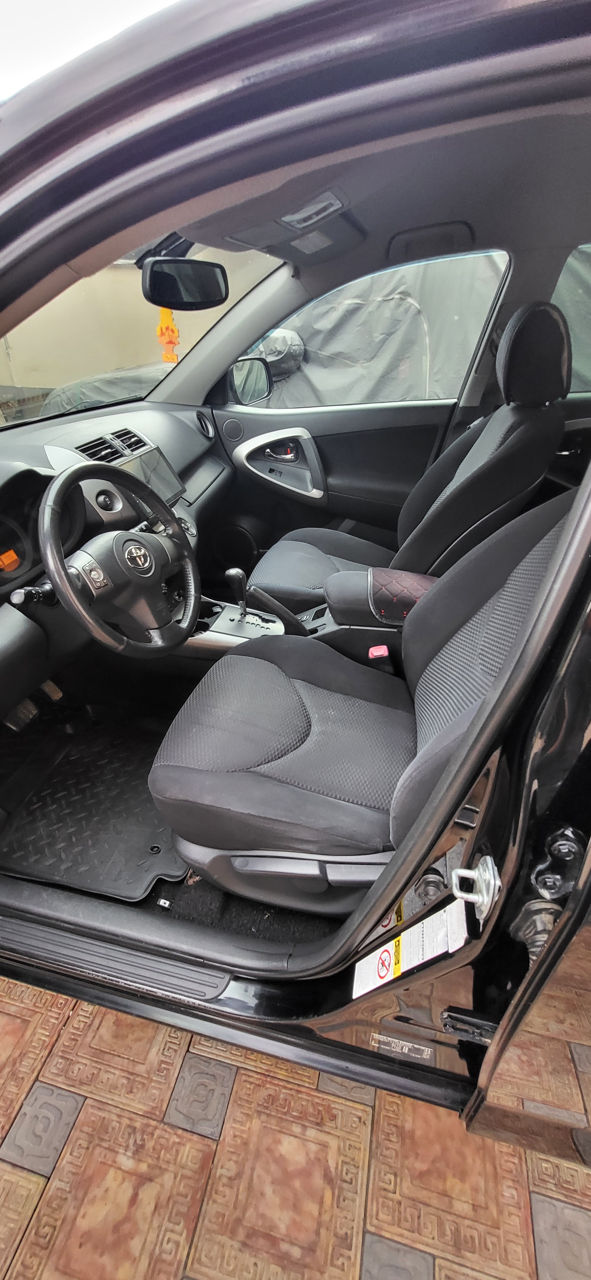 Toyota Rav 4 foto 4