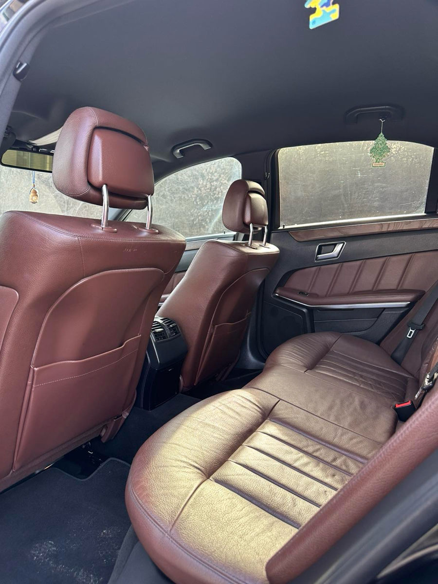 Mercedes E-Class фото 9