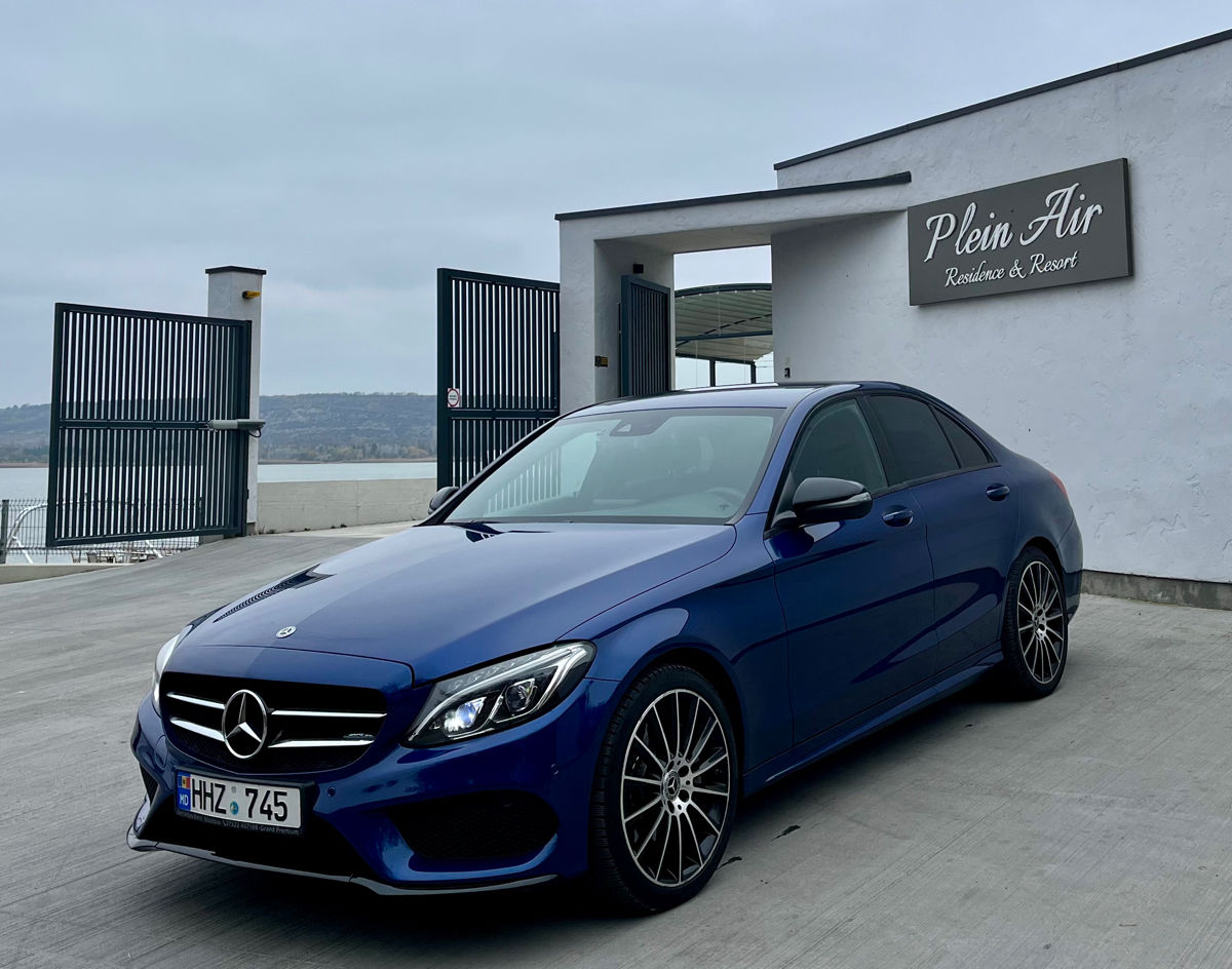 Mercedes C-Class an. 2017 cu rulaj 220000 km, Benzină, 18150 €