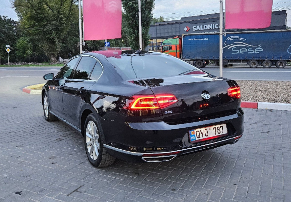 Volkswagen Passat foto 17