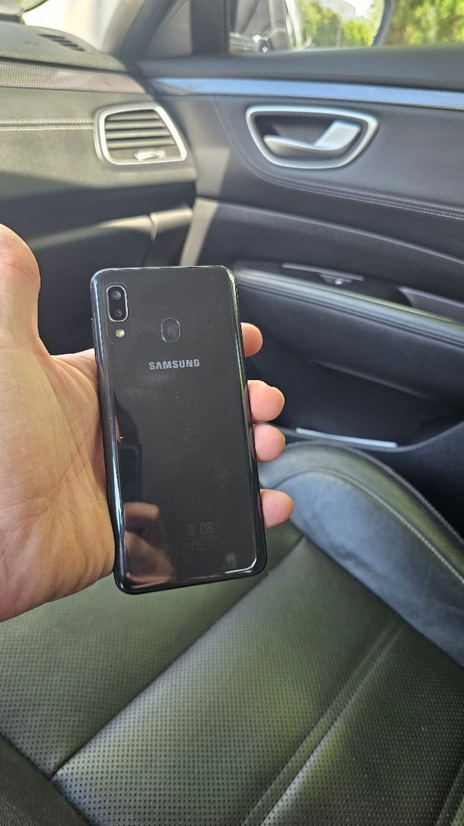 Samsung galaxy a20 foto 1