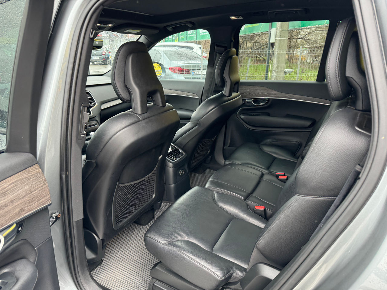 Volvo XC90 foto 9