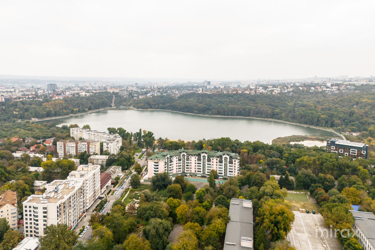 Apartament cu 2 camere, 77 m², Buiucani, Chișinău foto 10