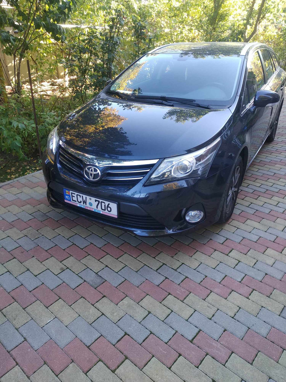 Toyota Avensis фото 1