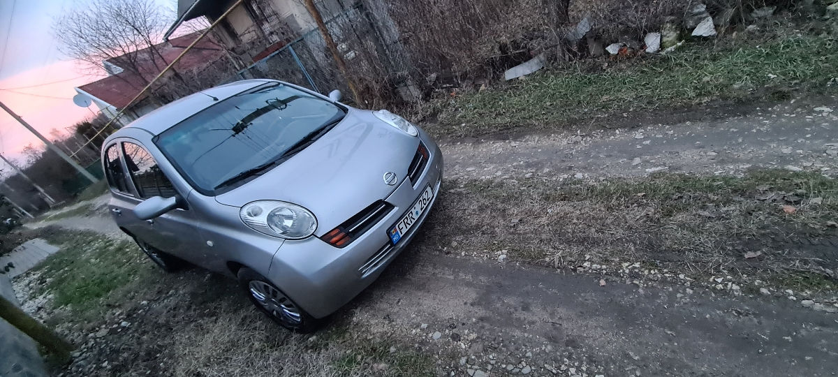 Nissan Micra foto 6