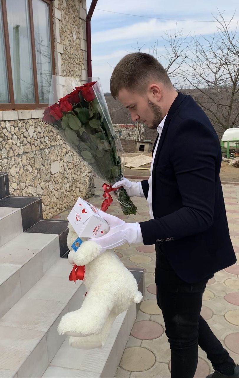 Livrare surprize cu flori la domiciliu! foto 0